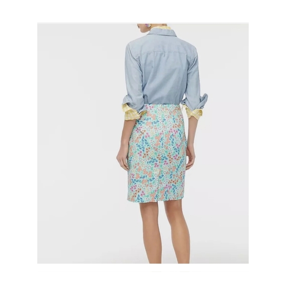 J Crew Springtime Floral Sateen Pencil Skirt Size 12 - Picture 3 of 6